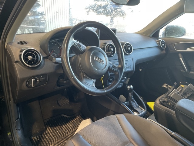 Audi A1 2010-2014 (Type I, Fase 1) , Motorkode: CAXA, Girkassekode: 