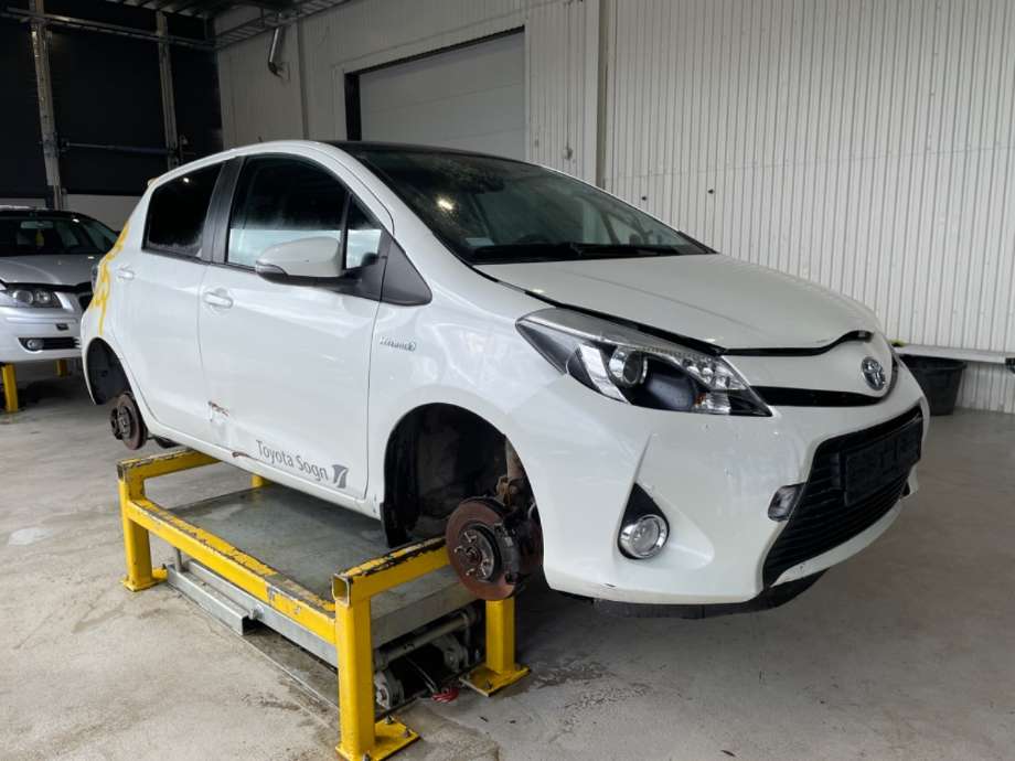 Toyota Yaris 2012-2014 (Type III, Fase 1) , Motorkode: 1NZ-FXE, Girkassekode: 
