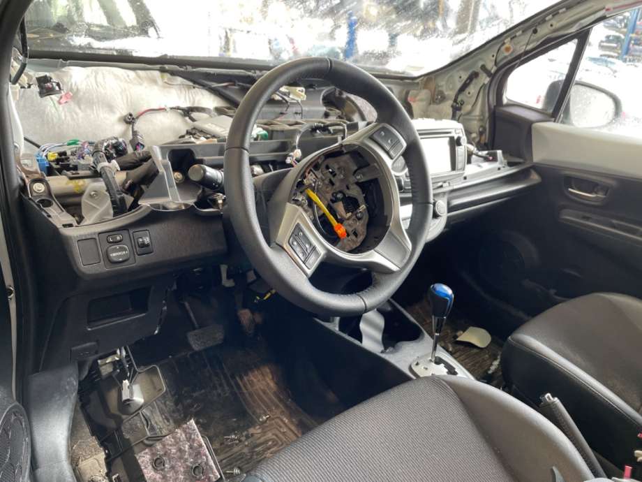 Toyota Yaris 2012-2014 (Type III, Fase 1) , Motorkode: 1NZ-FXE, Girkassekode: 