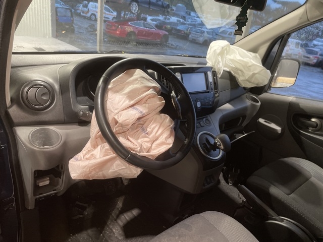 Nissan E-NV200 2014-->> , Motorkode: EM57, Girkassekode: