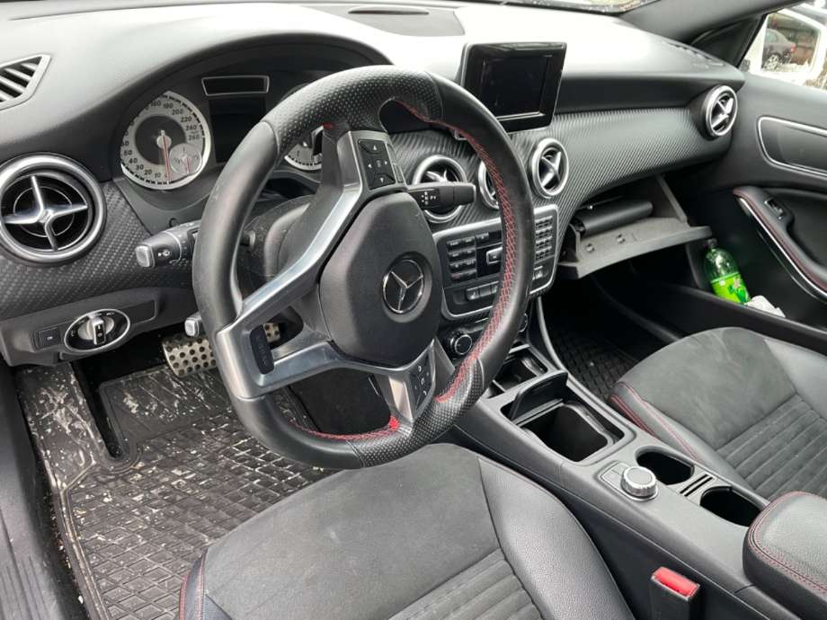 Mercedes A-Klasse 2012-2018 (W176) (W176), Motorkode: M270.910, Girkassekode: 