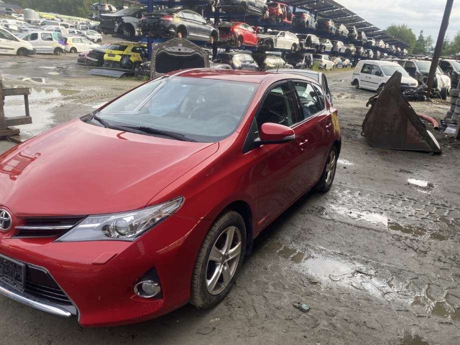 Toyota Auris 2013-2015 (Type II, Fase 1) , Motorkode: 1ND-TV, Girkassekode: 
