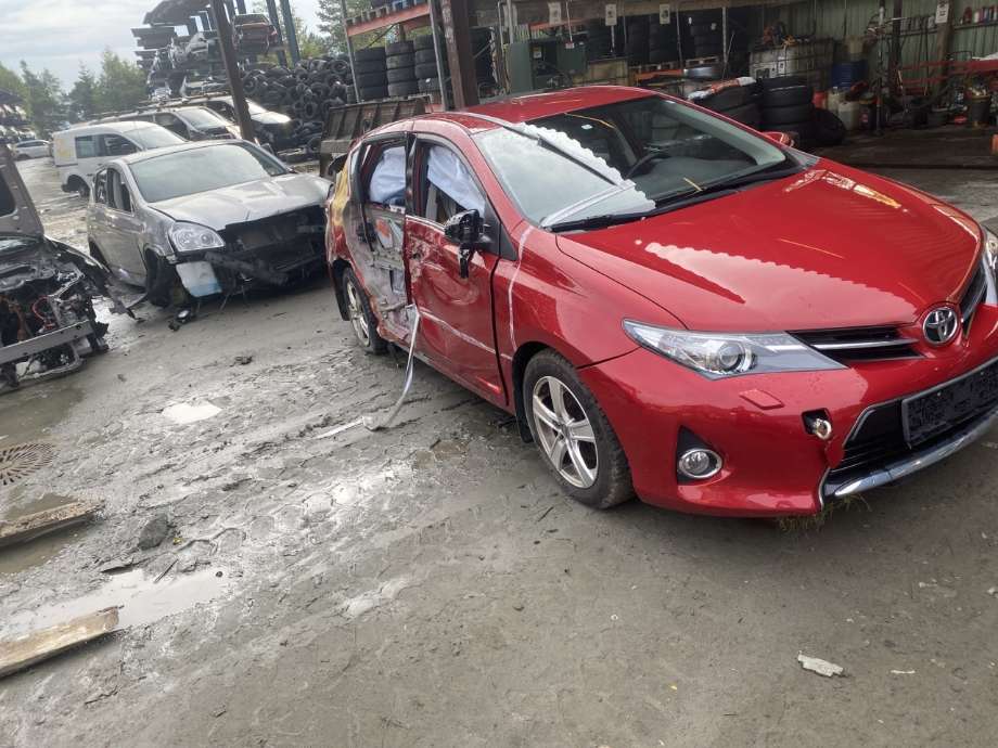 Toyota Auris 2013-2015 (Type II, Fase 1) , Motorkode: 1ND-TV, Girkassekode: 