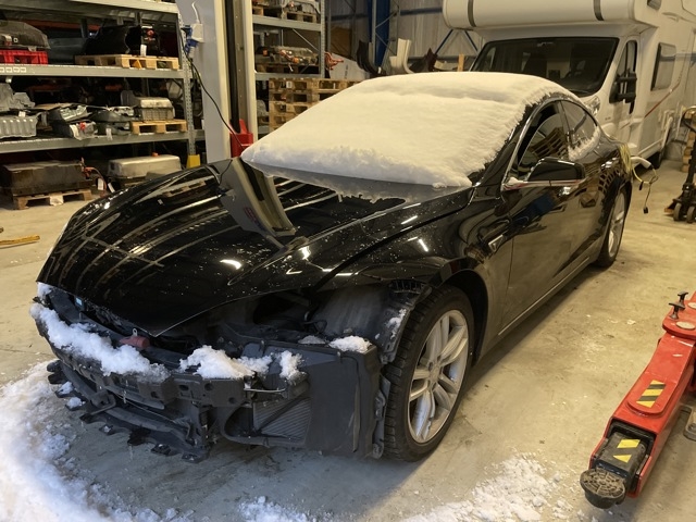 Tesla Model S 2013-2016 (Fase 1) , Motorkode: L2S, Girkassekode: 