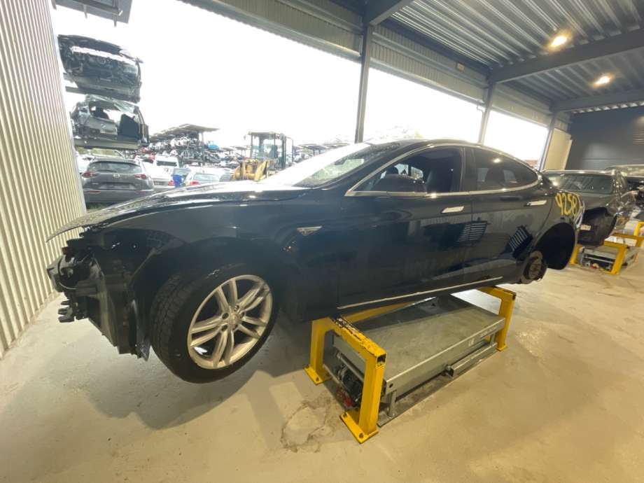 Tesla Model S 2013-2016 (Fase 1) , Motorkode: L2S, Girkassekode: 