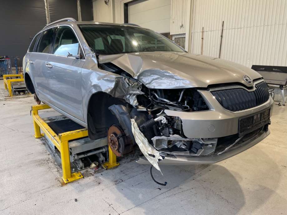 Škoda Octavia 2013-2016 (Type III, Fase 1) , Motorkode: CHPA, Girkassekode: QHW