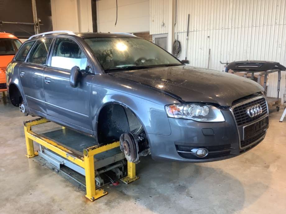 Audi A4 2004-2008 (Type III) (B7) (B7), Motorkode: ALT, Girkassekode: HFF