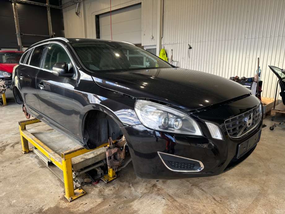 Volvo V60 2010-2013 (Type I, Fase 1) , Motorkode: D4162T, Girkassekode: