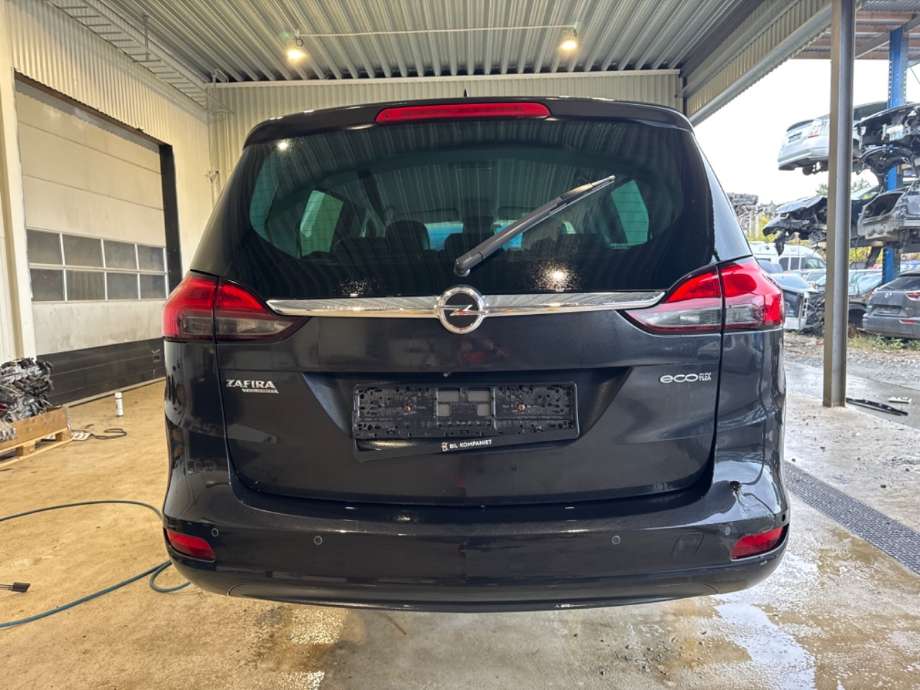 Opel Zafira Tourer 2012-2018 , Motorkode: A20DT, Girkassekode:
