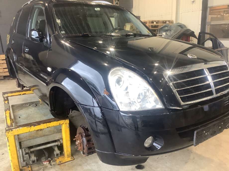 SsangYong Rexton 2004-2006 (Fase 2) (Y200) (Y200), Motorkode: D27R-056, Girkassekode: 