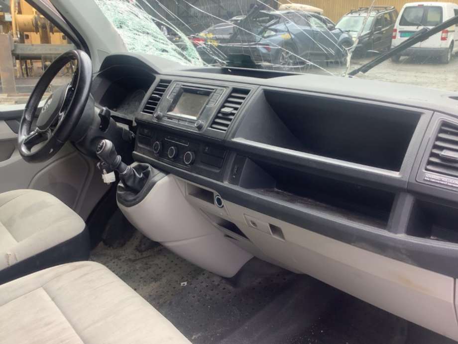 VW Transporter / Caravelle 2019-->> (T6.1) (T6.1), Motorkode: CXHA, Girkassekode: SAW