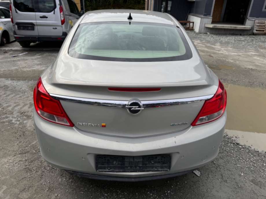 Opel Insignia A 2009-2014 , Motorkode: A20DTH, Girkassekode: