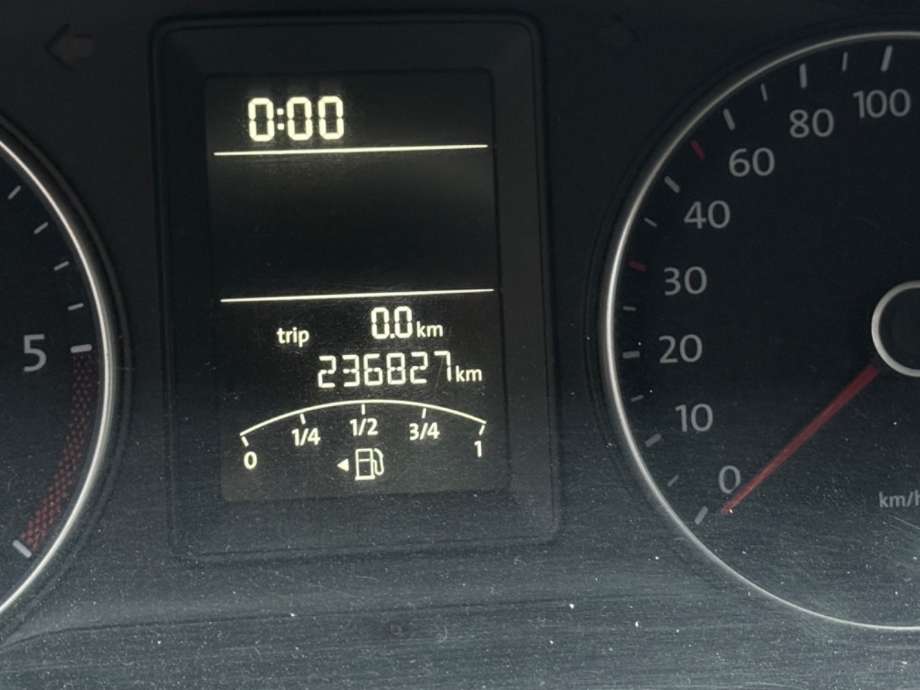 VW Transporter / Caravelle 2009-2015 (Fase 2) (T5) (T5), Motorkode: CAAC, Girkassekode: 