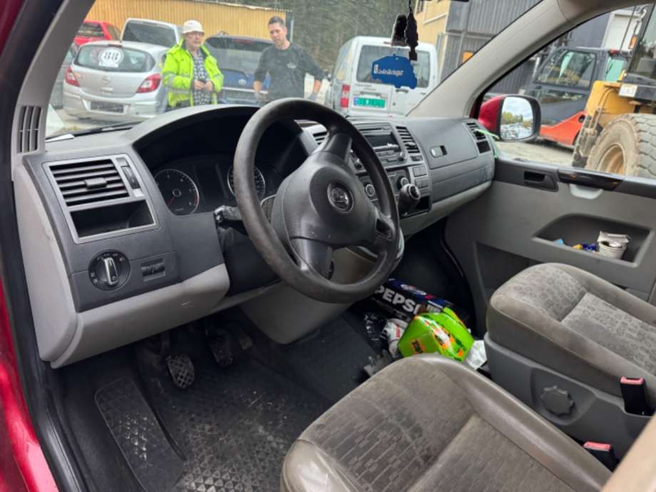 VW Transporter / Caravelle 2009-2015 (Fase 2) (T5) (T5), Motorkode: CAAC, Girkassekode: 
