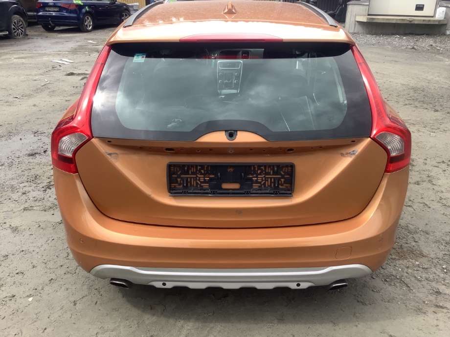 Volvo V60 2010-2013 (Type I, Fase 1) , Motorkode: D5204T2, Girkassekode: 