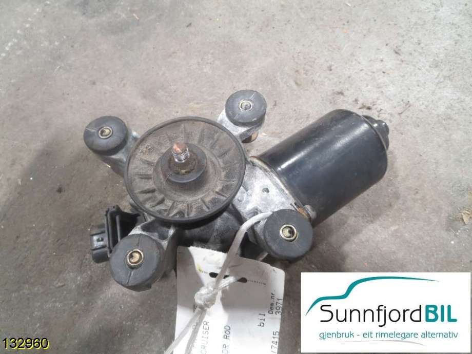 Viskermotor frontrute til Toyota Land Cruiser 100 1998-2007 (TOYOTA LAND CRUISER|8511060250|8492000831|)