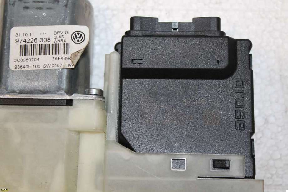 Ruteheis høyre til VW Passat 2011-2015 (B7) (B7) (VOLKSWAGEN PASSAT||3C0959794)