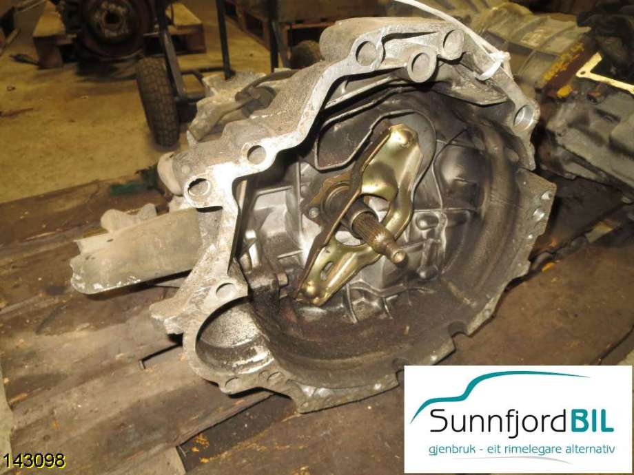 Girkasse manuell til Audi A6 1997-2001 (Type II, Fase 1) (C5) (C5) (AUDI A6|012300054FX|DVX|)