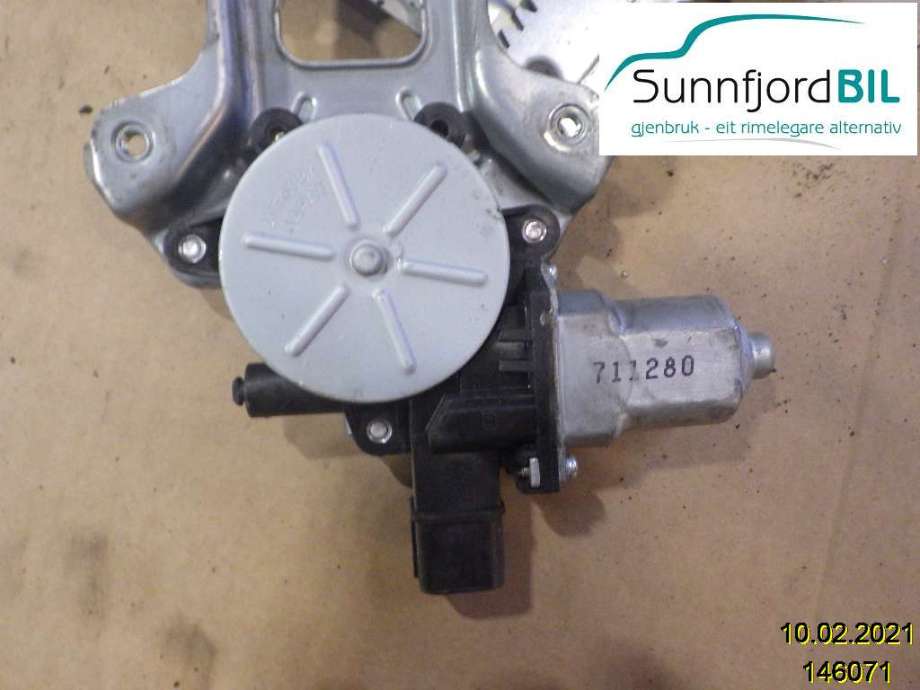 Ruteheis venstre til Mitsubishi Outlander 2007-2010 (Type II, Fase 1)  (MITSUBISHI|)