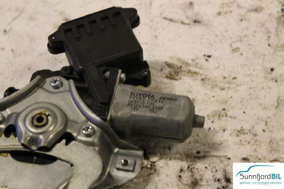 Ruteheis venstre foran til Toyota Yaris, 2006-2009 (Type II, Fase 1)  (TOYOTA|)