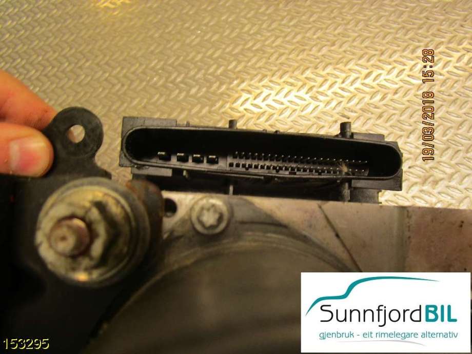 ABS sentral til Toyota Auris 2010-2012 (Type I, Fase 2)  (TOYOTA|0265251199|)