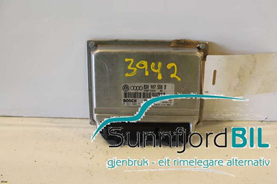 Styreenhet motor til Audi A4 1995-1999 (Type I, Fase 1) (B5) (B5) (AUDI A4||8D0907558B)