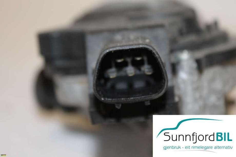 Viskermotor frontrute til Toyota Avensis 2003-2008 (Type II) (TOYOTA|8511005060|)