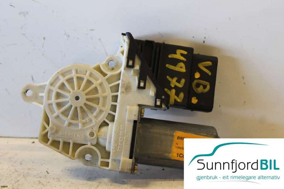 Ruteheis venstre til VW Golf IV 1998-2003 (VOLKSWAGEN||1C0959811A)
