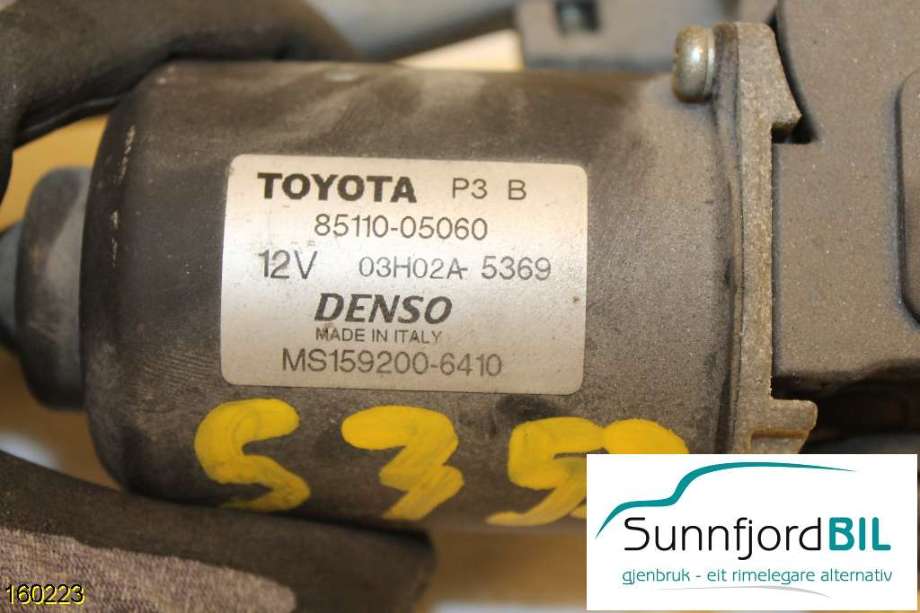 Viskermotor frontrute til Toyota Avensis 2003-2008 (Type II) (TOYOTA|)