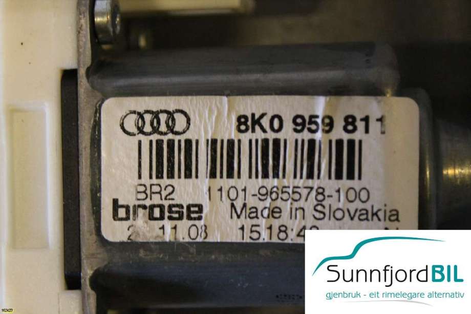 Ruteheis venstre til Škoda Superb 2008-2015 (Type II)  (SKODA||8KO959811)