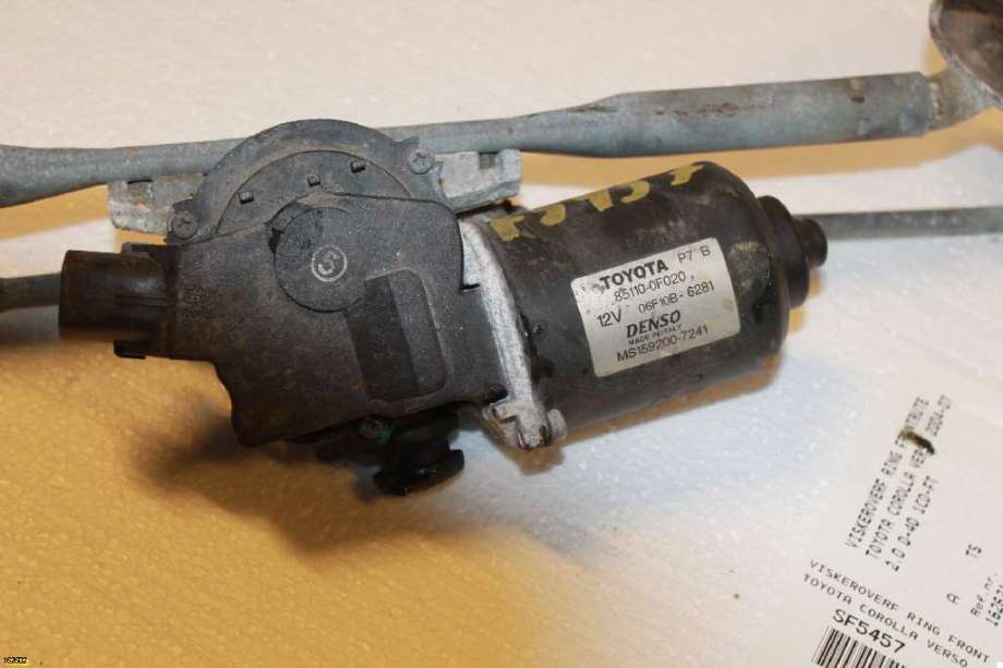 Viskermotor frontrute til Toyota Verso, 2004-2009 (Type II)  (TOYOTA|)