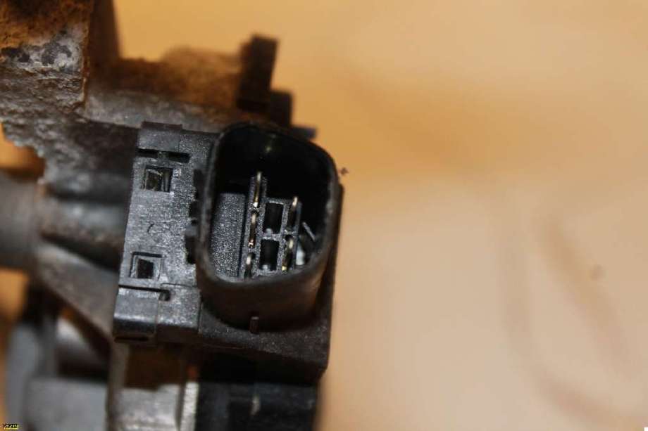 Viskermotor frontrute til Toyota Verso 2004-2009 (Type II)  (TOYOTA|)
