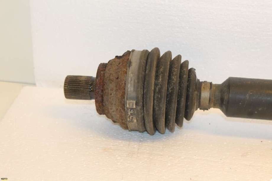 Drivaksel høyre foran til VW Caddy 2004-2010 (Type III, Fase 1)  (VOLKSWAGEN|1K0 407 272 BH|1K0 407 272 QM|1K0 407 452 JX)