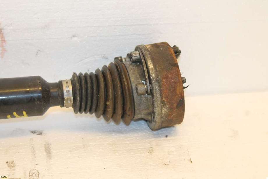 Drivaksel høyre foran til VW Caddy 2004-2010 (Type III, Fase 1)  (VOLKSWAGEN|1K0 407 272 BH|1K0 407 272 QM|1K0 407 452 JX)