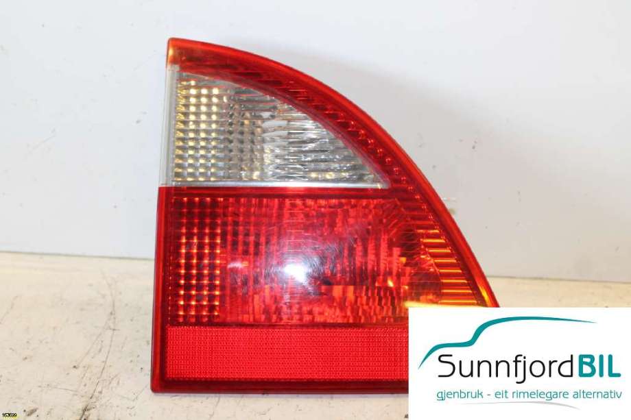Baklykt venstre indre til Ford Galaxy 2001-2006 (Type II) (FORD GALAXY|7M5945093|2NR964365|)
