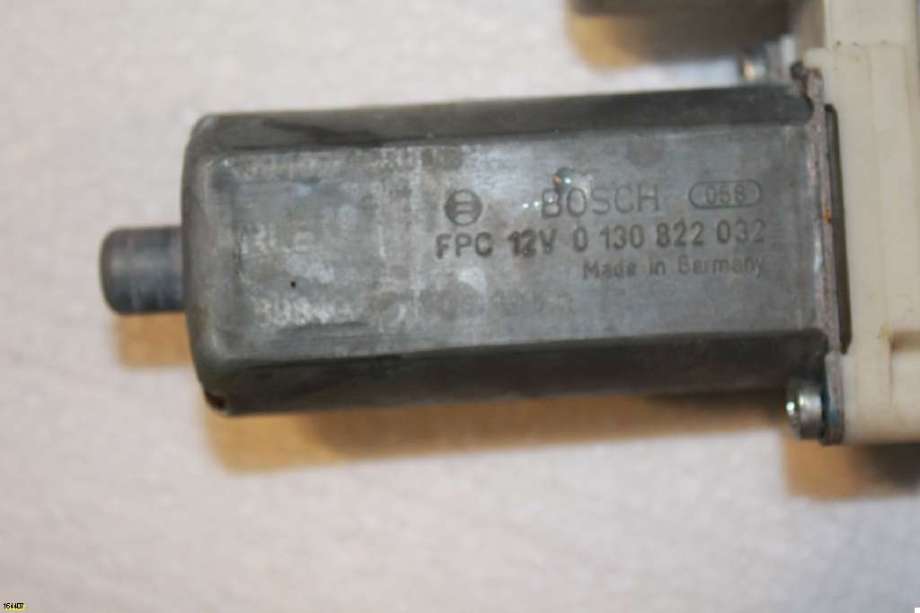 Ruteheis venstre bak til Toyota Avensis 2003-2008 (Type II)  (TOYOTA||0130822032)