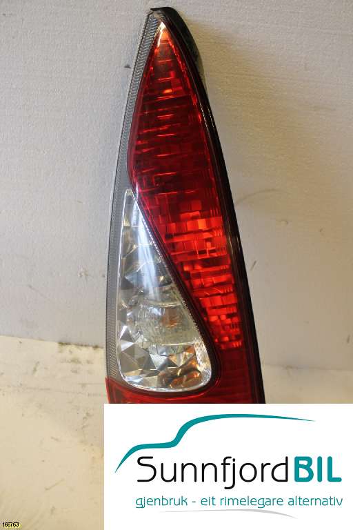 Baklykt venstre til Toyota Yaris Verso, 1999-2007 (TOYOTA|)