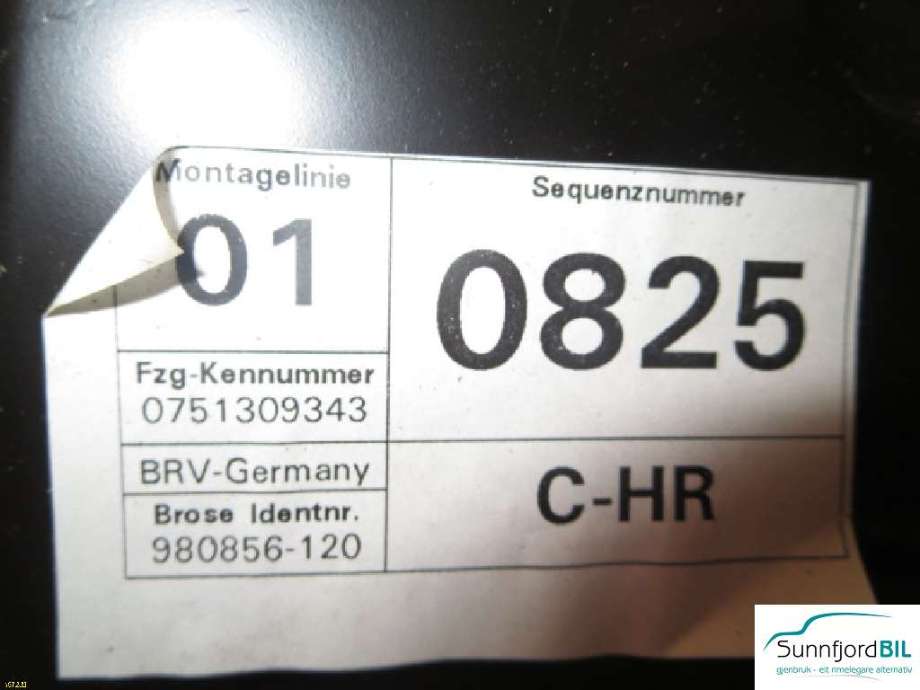 Ruteheis høyre til VW Passat 2005-2010 (B6) (B6) (VOLKSWAGEN||0825)