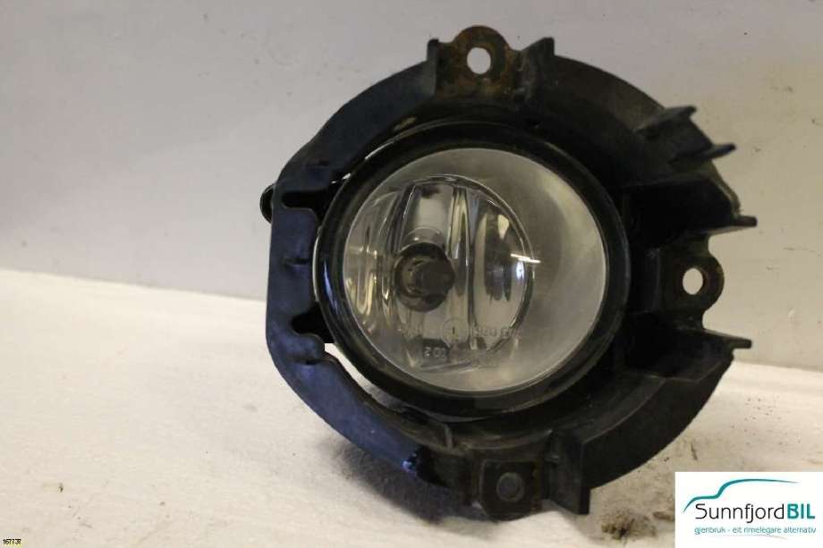 Tåkelykt høyre foran til Toyota RAV4 2006-2009 (Type III, Fase 1)  (TOYOTA||892040120575)
