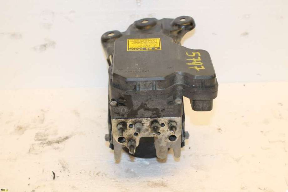 ABS sentral til Toyota RAV4 2006-2009 (Type III, Fase 1)  (TOYOTA|)