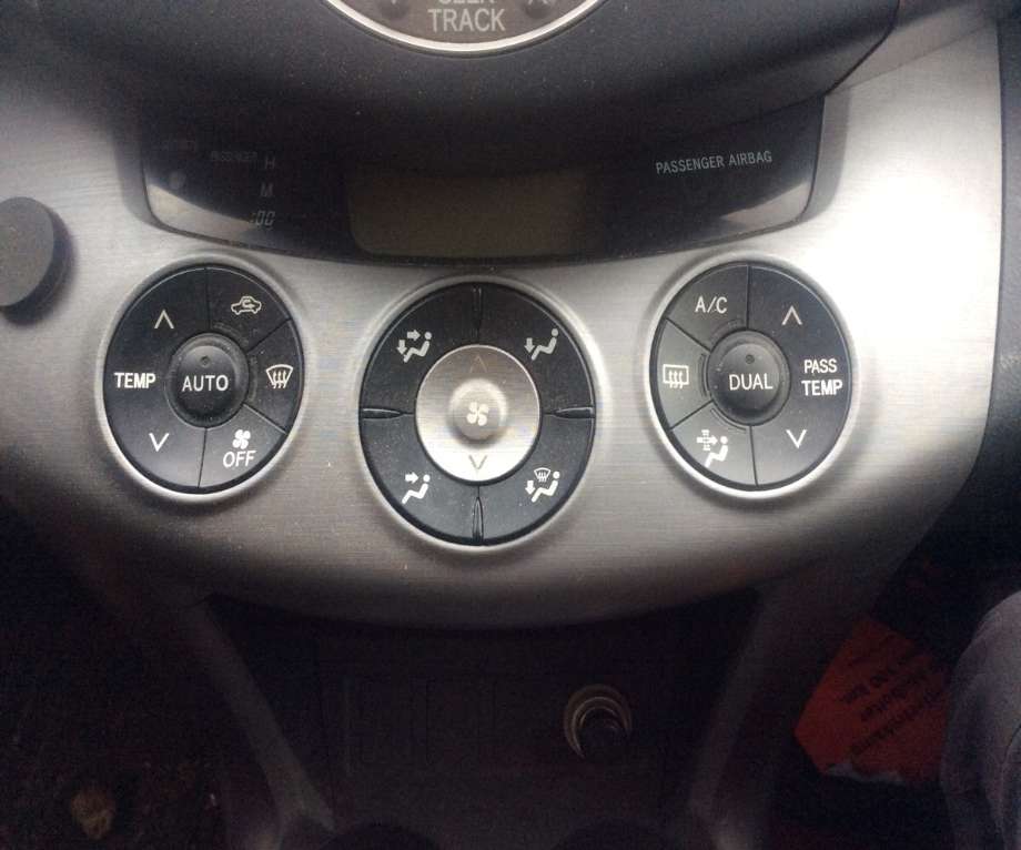 Varmeapparat betjening til Toyota RAV4, 2006-2009 (Type III, Fase 1)  (TOYOTA|)