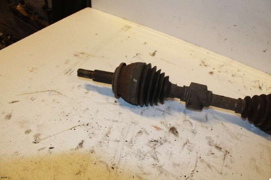 Drivaksel venstre foran til Toyota RAV4 2006-2009 (Type III, Fase 1)  (TOYOTA|)