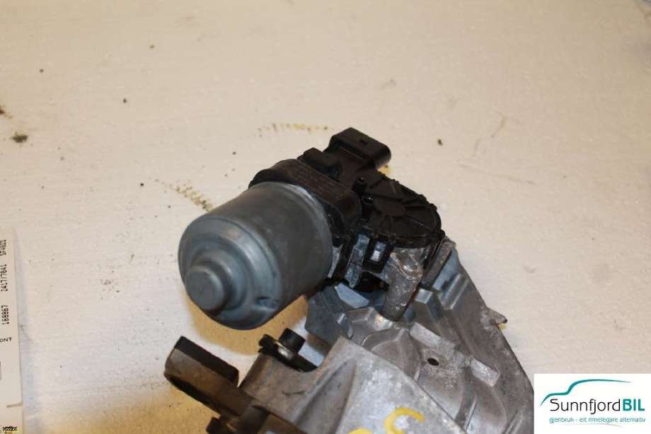 Viskermotor frontrute til Ford Fiesta, 2008-2012 (Type VI, Fase 1)  (FORD|8A61-17B571-AB)