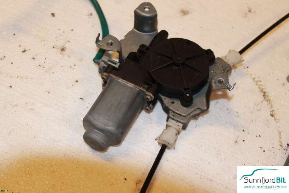 Ruteheis til Nissan Almera, Tino, 2000-2003 (V10) (V10) (NISSAN|)