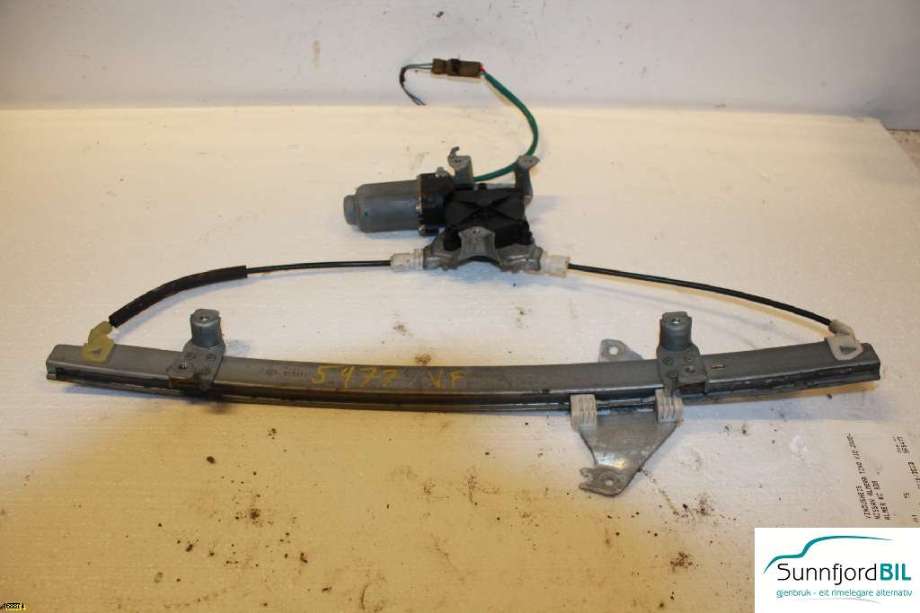 Ruteheis til Nissan Almera, Tino, 2000-2003 (V10) (V10) (NISSAN|)