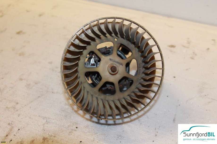 Varmeapparat motor til VW Transporter / Caravelle 1990-2003 (T4) (T4) (VOLKSWAGEN TRANSPORTER SYNCRO|357 820 021|)