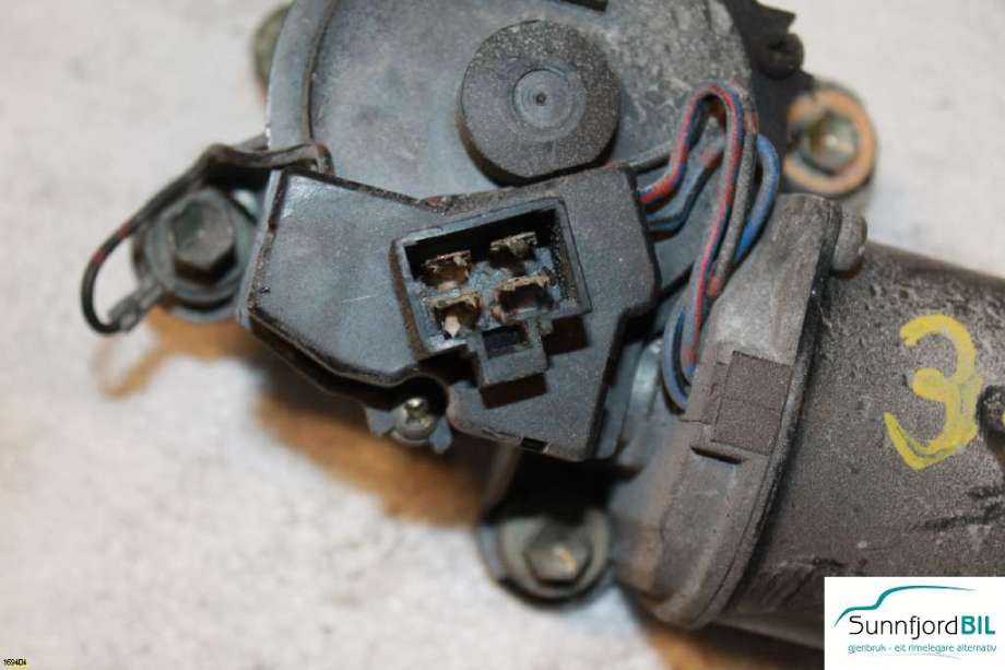Viskermotor frontrute til Mitsubishi Galant 1993-1996 (Type VI) (MITSUBISHI GALANT GLI|)