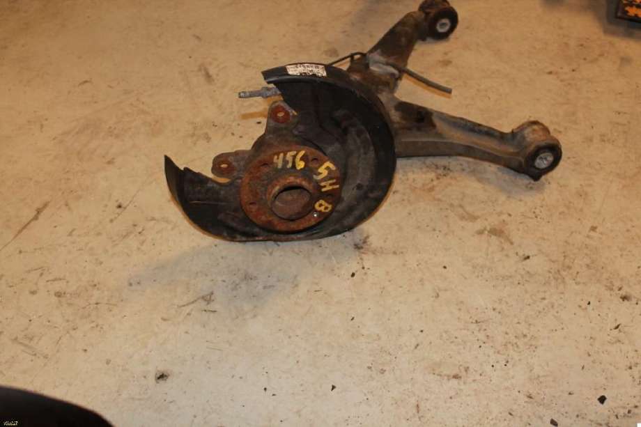 Hjulspindel høyre bak til VW Transporter / Caravelle 2003-2009 (Fase 1) (T5) (T5) (VOLKSWAGEN|7H0 501 071 E|7E0 501 071|)