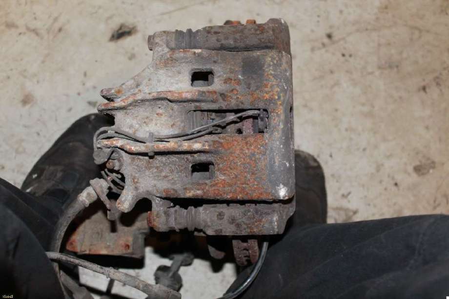 Bremsecaliper høyre foran til Peugeot 406, 1996-1999 (Fase 1)  (PEUGEOT|)