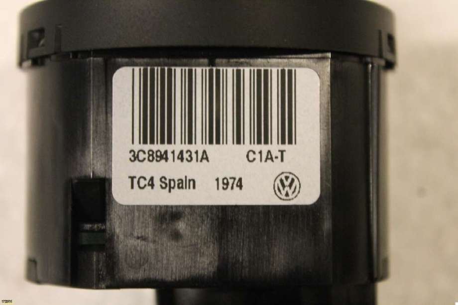 Bryter lys til VW Passat 2011-2015 (B7) (B7) (VOLKSWAGEN|)